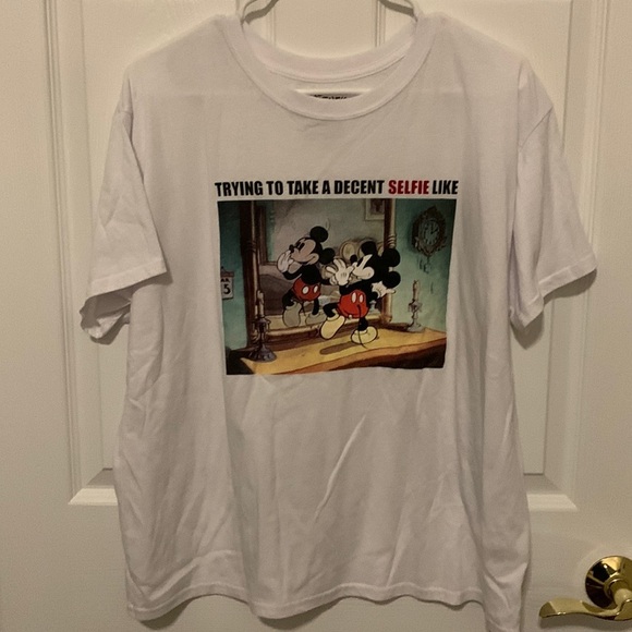 Disney Mickey Mouse Selfie graphic T-shirt size 3XL - Picture 1 of 4